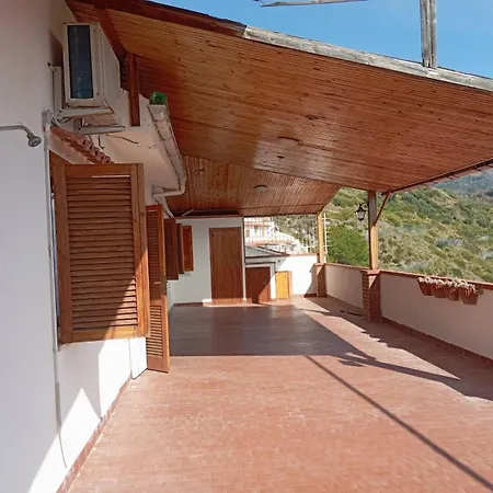 Apartment Con Vista Mare E Montagnia